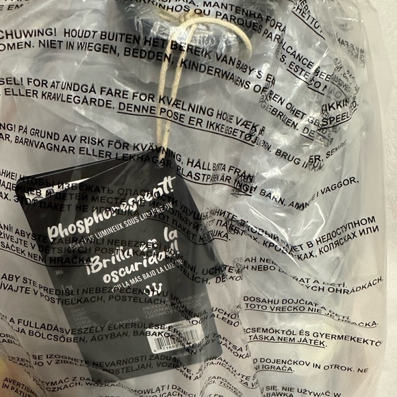 Loungefly - Sanrio Hello Killy Skeleton Costume Glow Mini Backpack - Picture 15 of 16